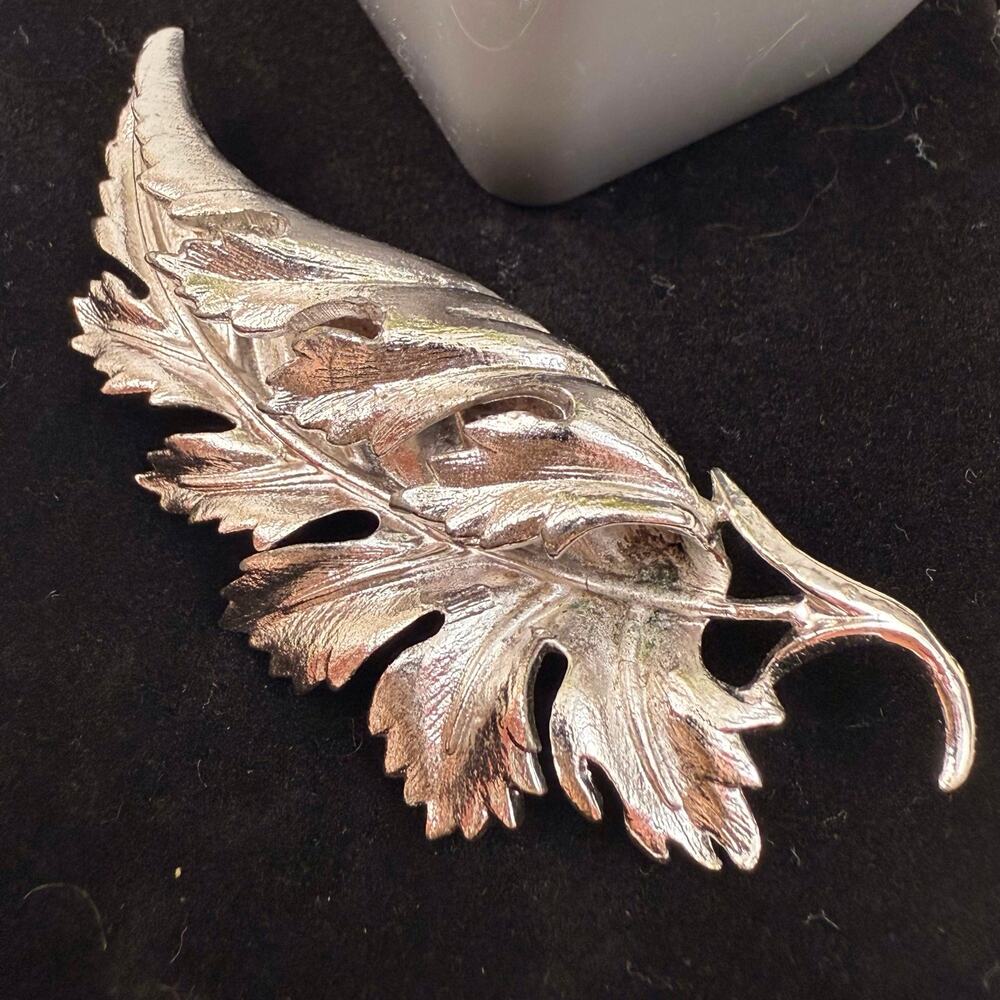 Vintage Estate Silver Tone Folded Leaf Brooch Textured Finish Pin Closure